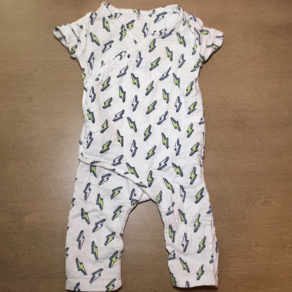 Aden & Anais lightning Bodysuit